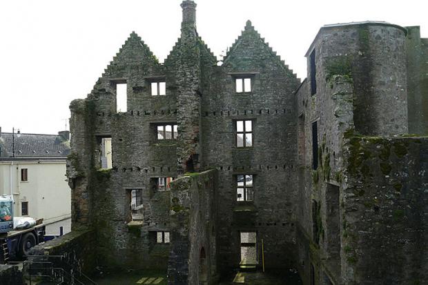 Newtownstewart Castle