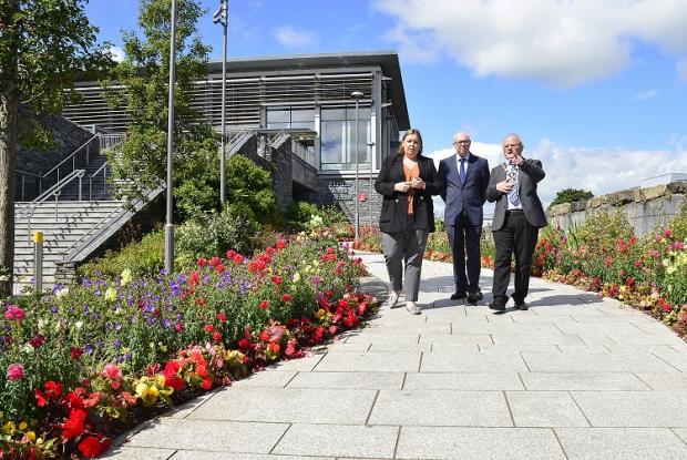 Hargey visits Omagh to view recent regeneration projects