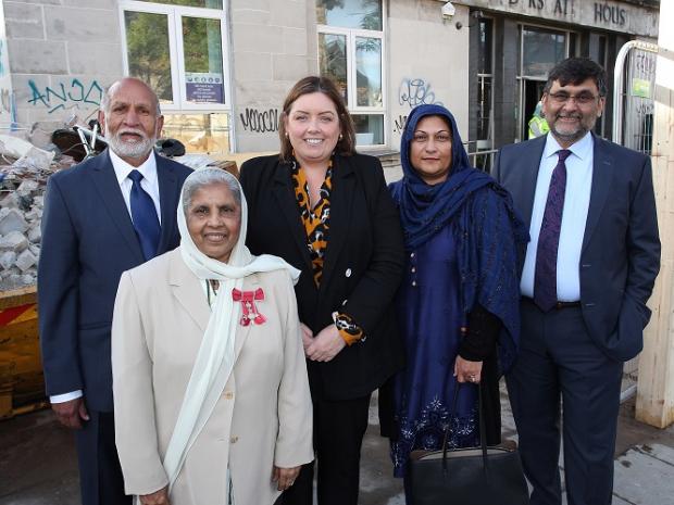 Communities Minister Deirdre Hargey is pictured with Mohammed Arshed, Amtul Salam Khan, Shahena Arshed and Dr. Saleem Tareen 